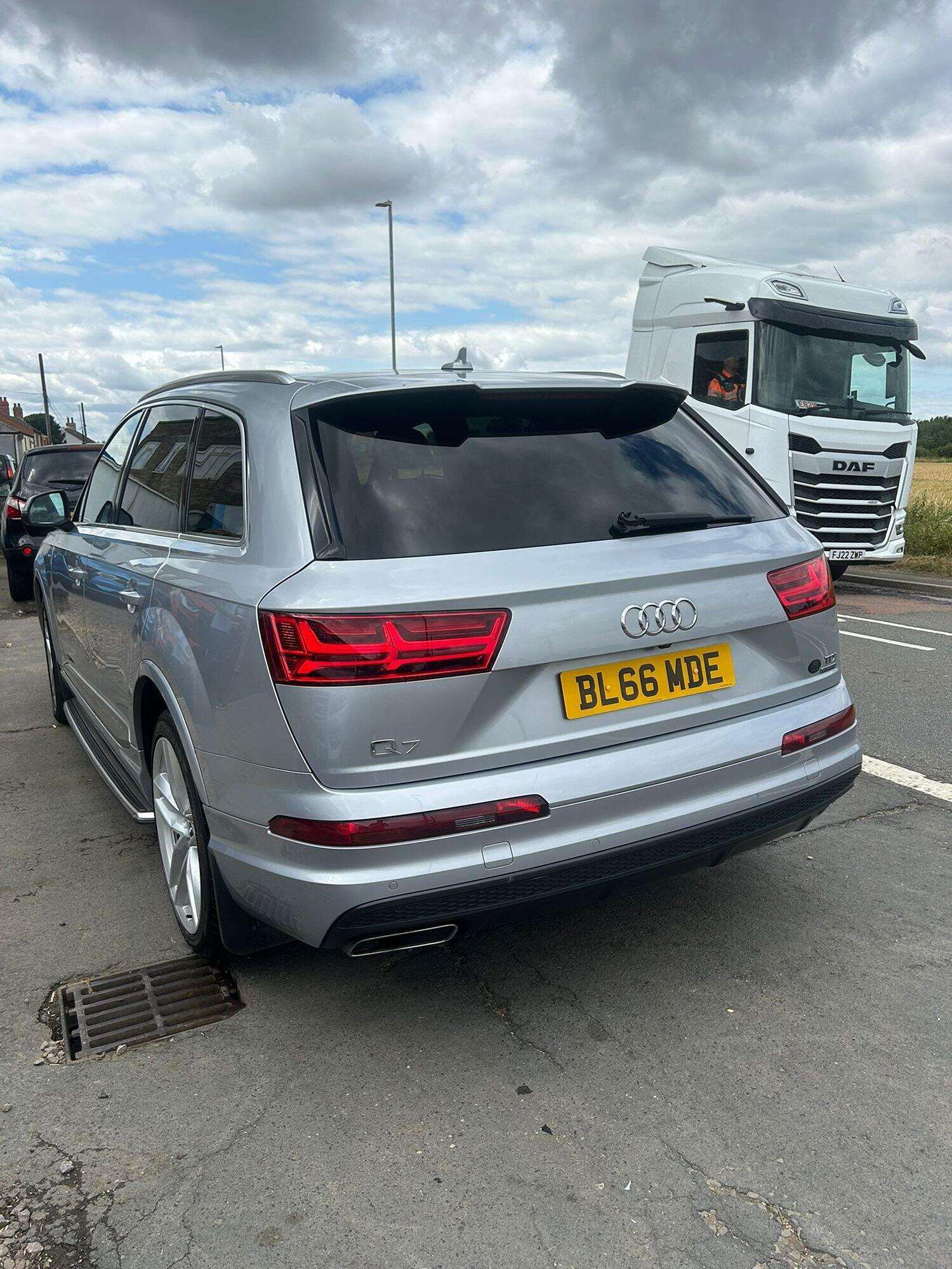 2016 AUDI Q7 2016 AUDI Q7