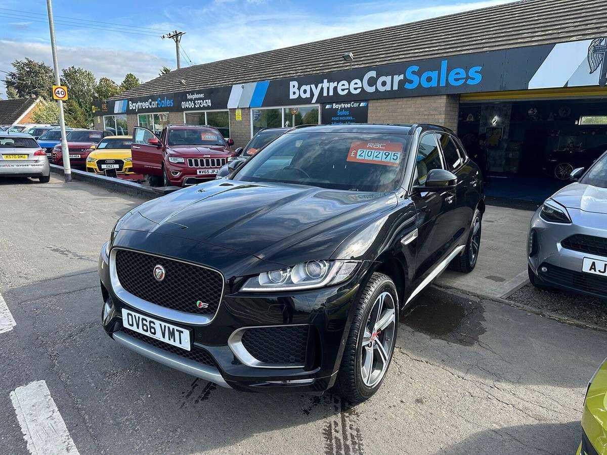 Check out this Jaguar F-pace 2016 Diesel Automatic