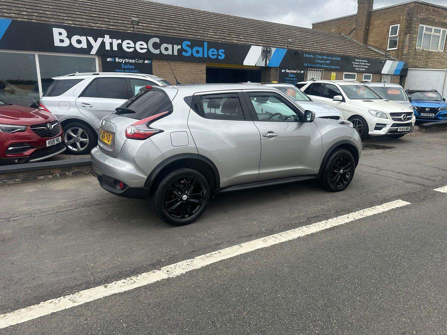 A 2016 NISSAN JUKE 1.2 DIG-T N-Connecta A 2016 NISSAN JUKE 1.2 DIG-T N-Connecta