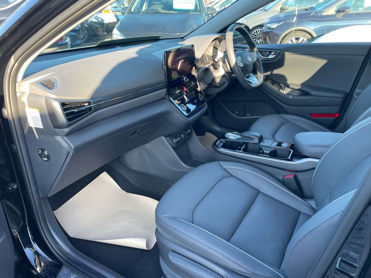 2022 HYUNDAI IONIQ 2022 HYUNDAI IONIQ