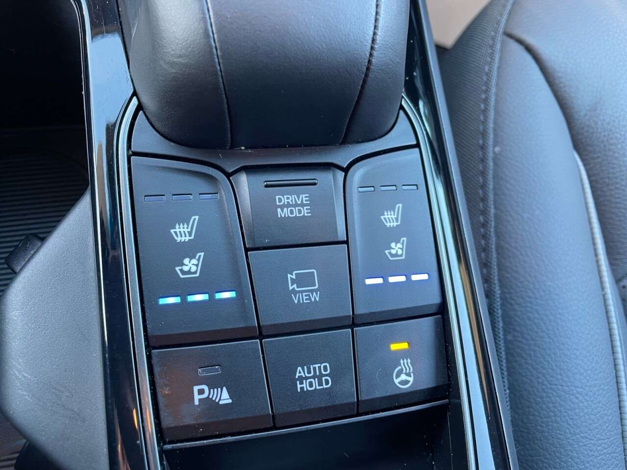 2022 HYUNDAI IONIQ 2022 HYUNDAI IONIQ