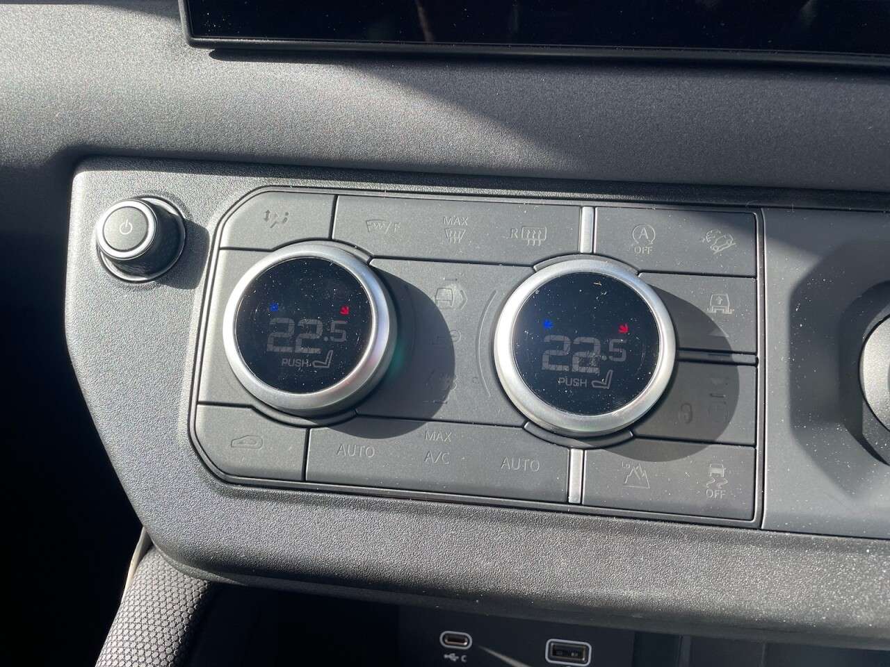 2023 LAND ROVER DEFENDER 2023 LAND ROVER DEFENDER