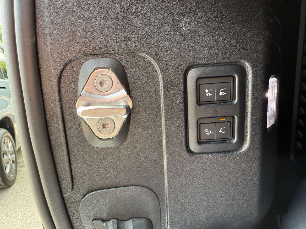 2023 LAND ROVER DEFENDER 2023 LAND ROVER DEFENDER