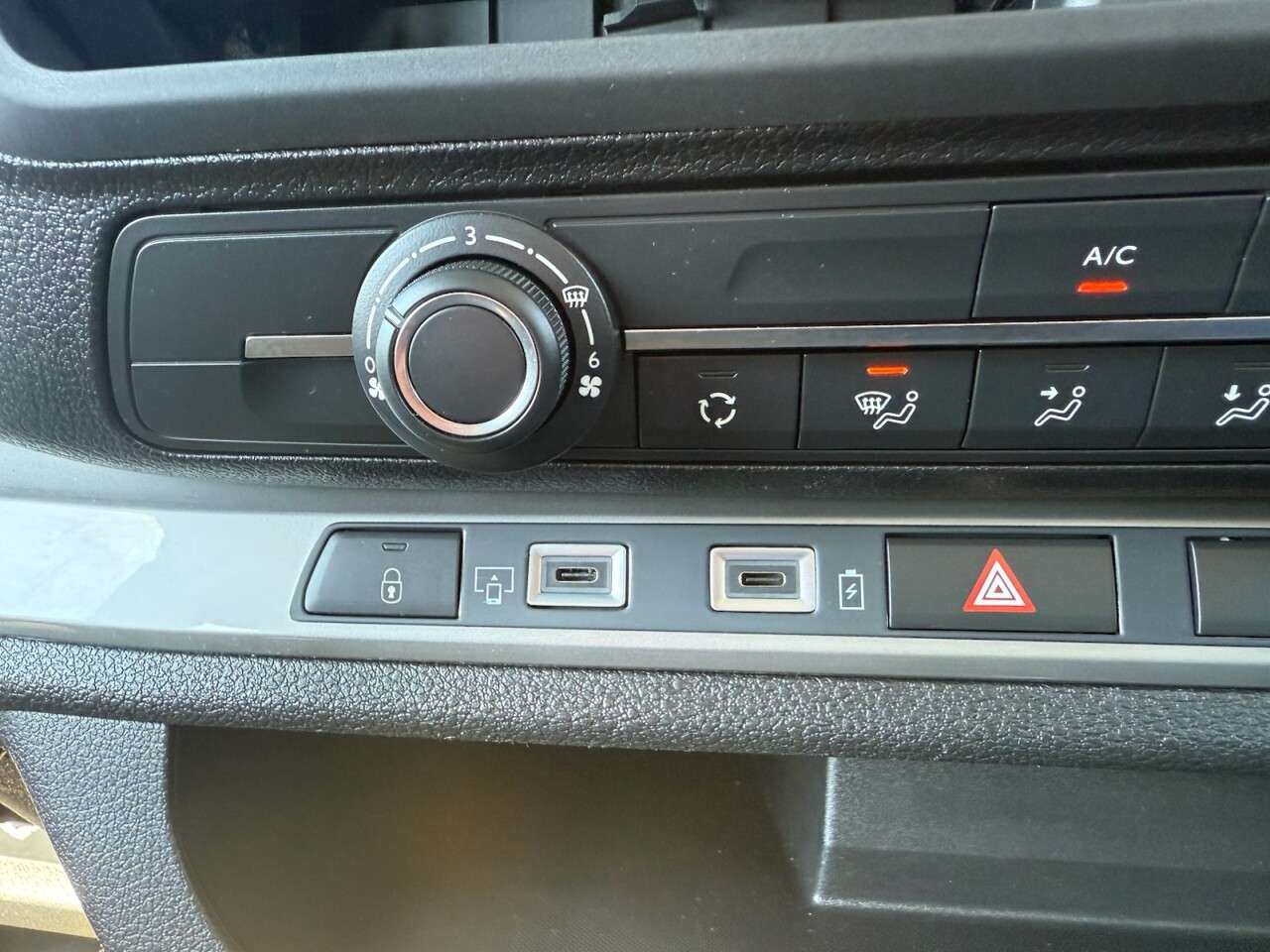 2025 VAUXHALL VIVARO LIFE ELECTRIC 2025 VAUXHALL VIVARO LIFE ELECTRIC