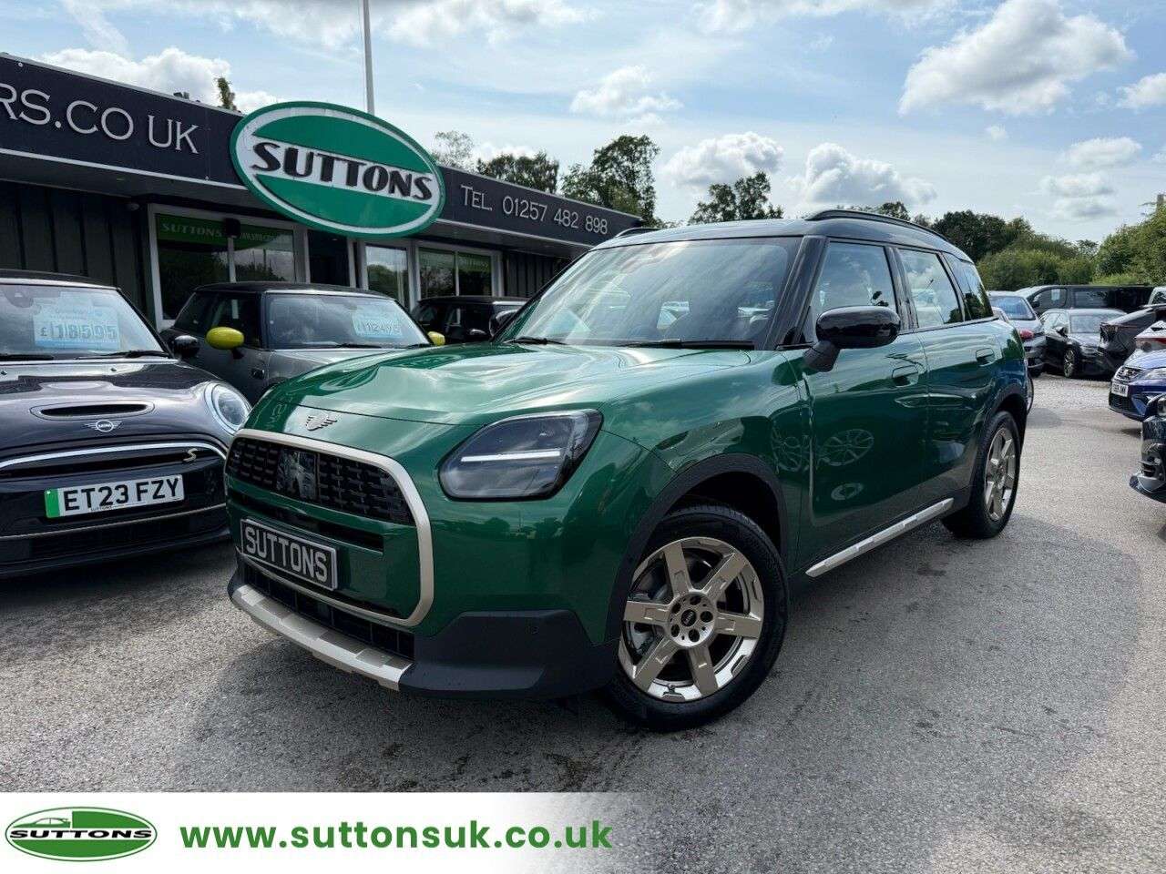 A 2025 MINI COUNTRYMAN 1.5C MHEV Exclusive SUV 5dr Petrol Hybrid Auto Euro 6 (s/s) (170 ps) 1 OWNE A 2025 MINI COUNTRYMAN 1.5C MHEV Exclusive SUV 5dr Petrol Hybrid Auto Euro 6 (s/s) (170 ps) 1 OWNE