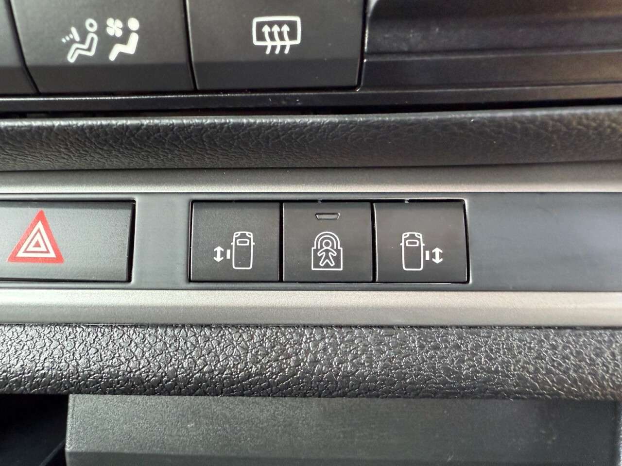 2024 PEUGEOT E- TRAVELLER 2024 PEUGEOT E- TRAVELLER