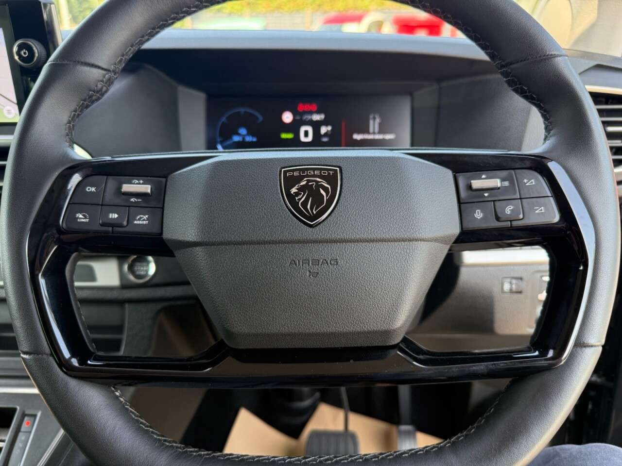 2024 PEUGEOT E- TRAVELLER 2024 PEUGEOT E- TRAVELLER