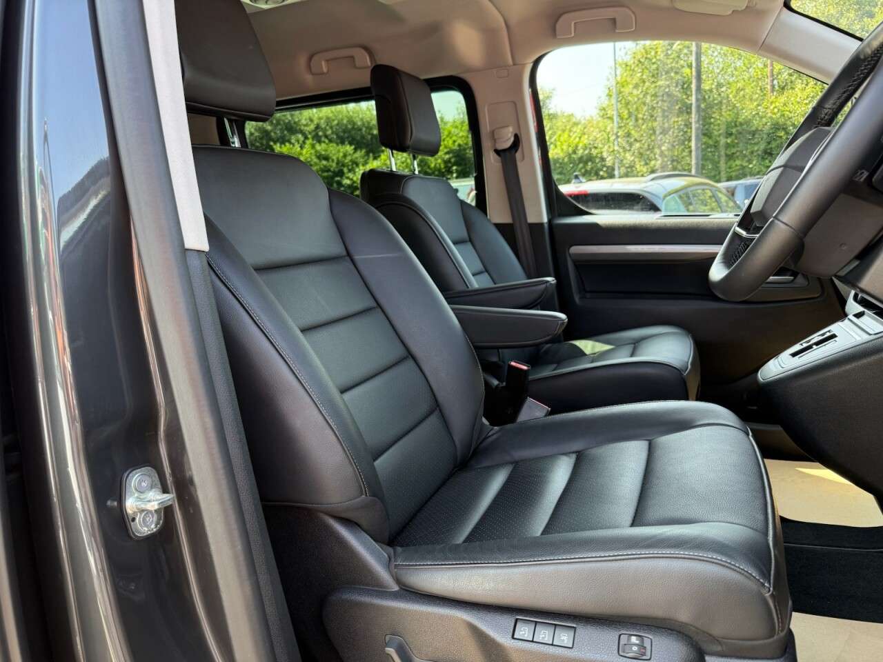 2024 PEUGEOT E- TRAVELLER 2024 PEUGEOT E- TRAVELLER