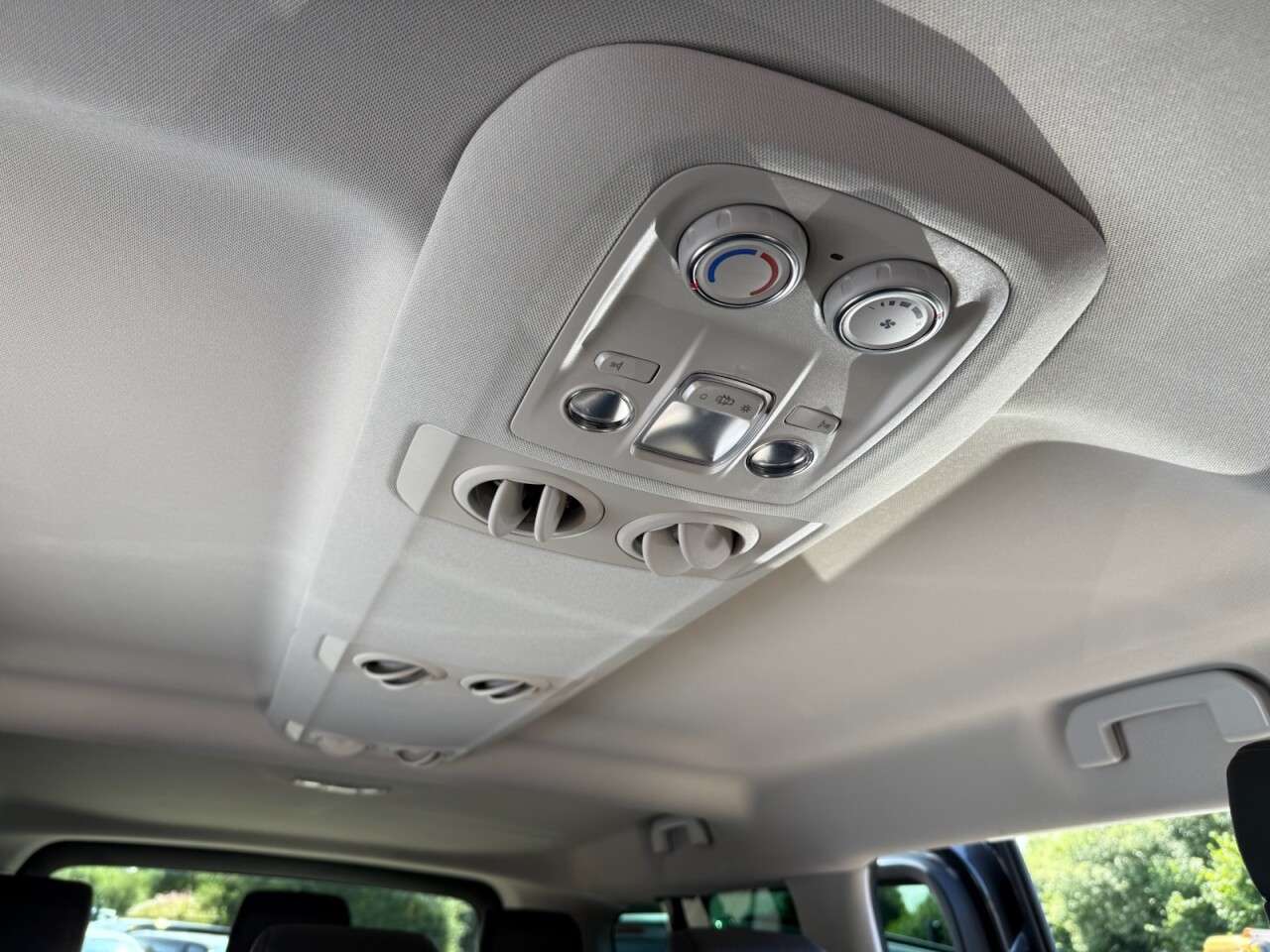 2024 PEUGEOT E- TRAVELLER 2024 PEUGEOT E- TRAVELLER