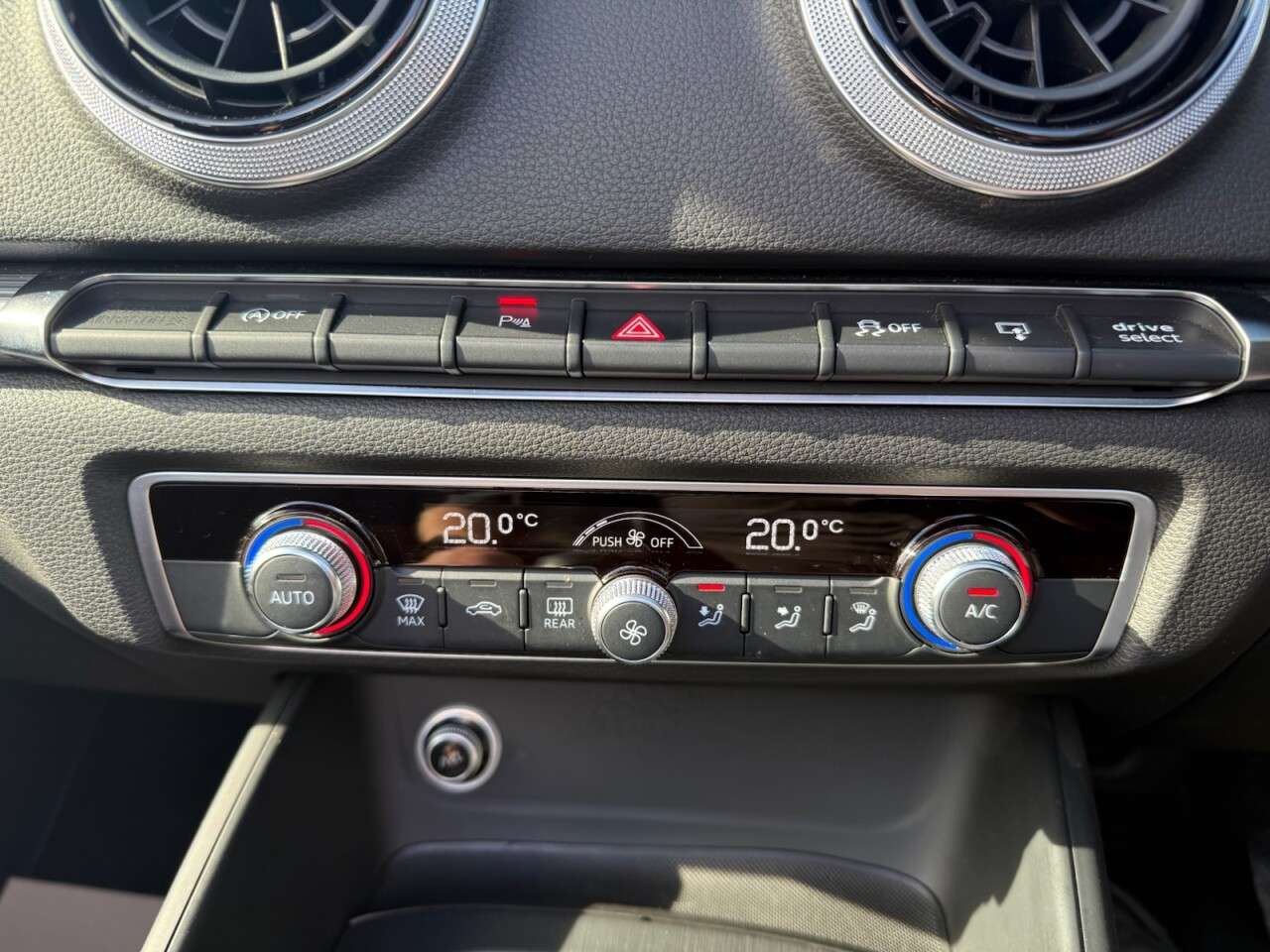 2016 AUDI A3 CABRIOLET 2016 AUDI A3 CABRIOLET