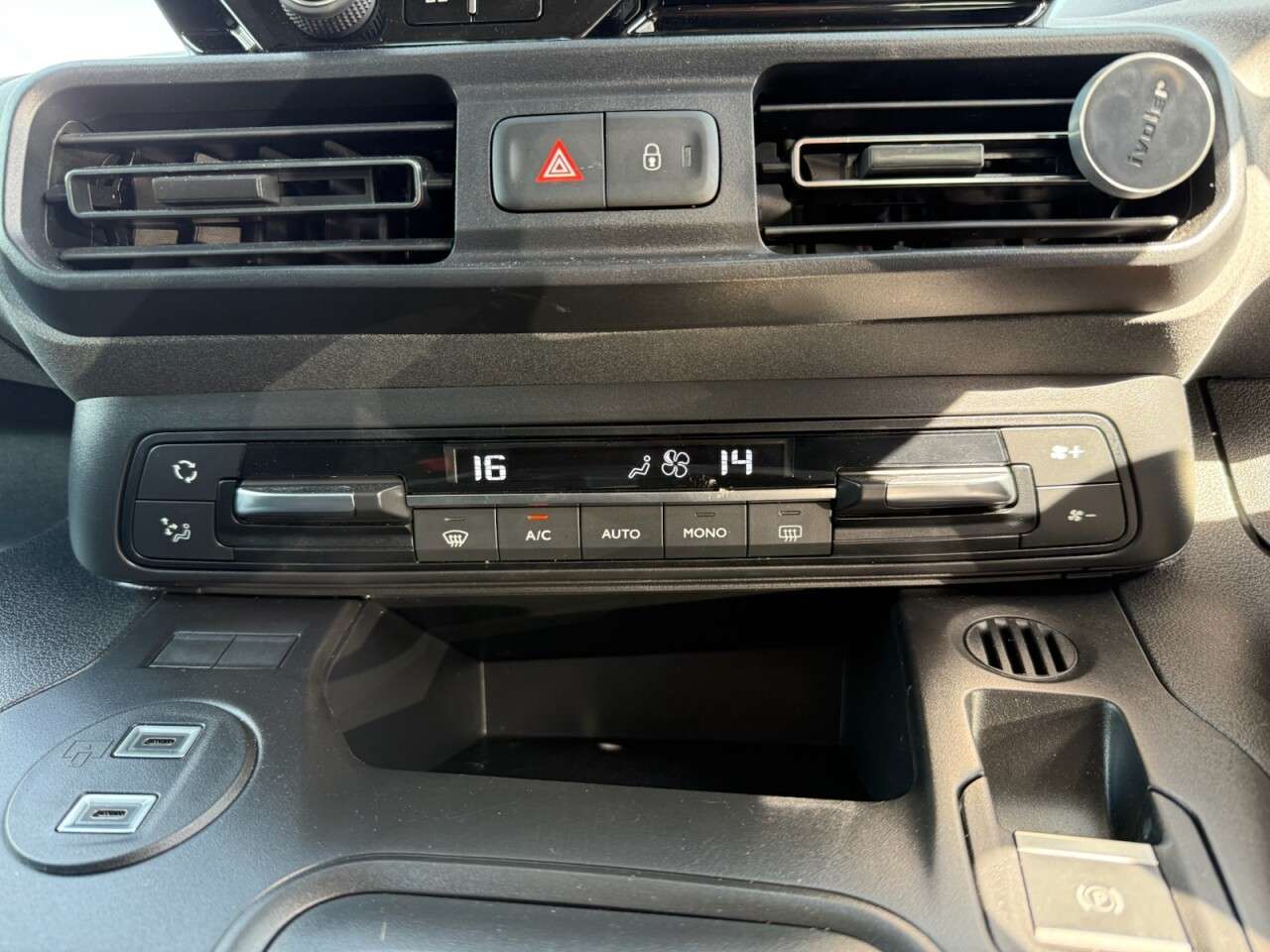 2024 PEUGEOT E-RIFTER 2024 PEUGEOT E-RIFTER