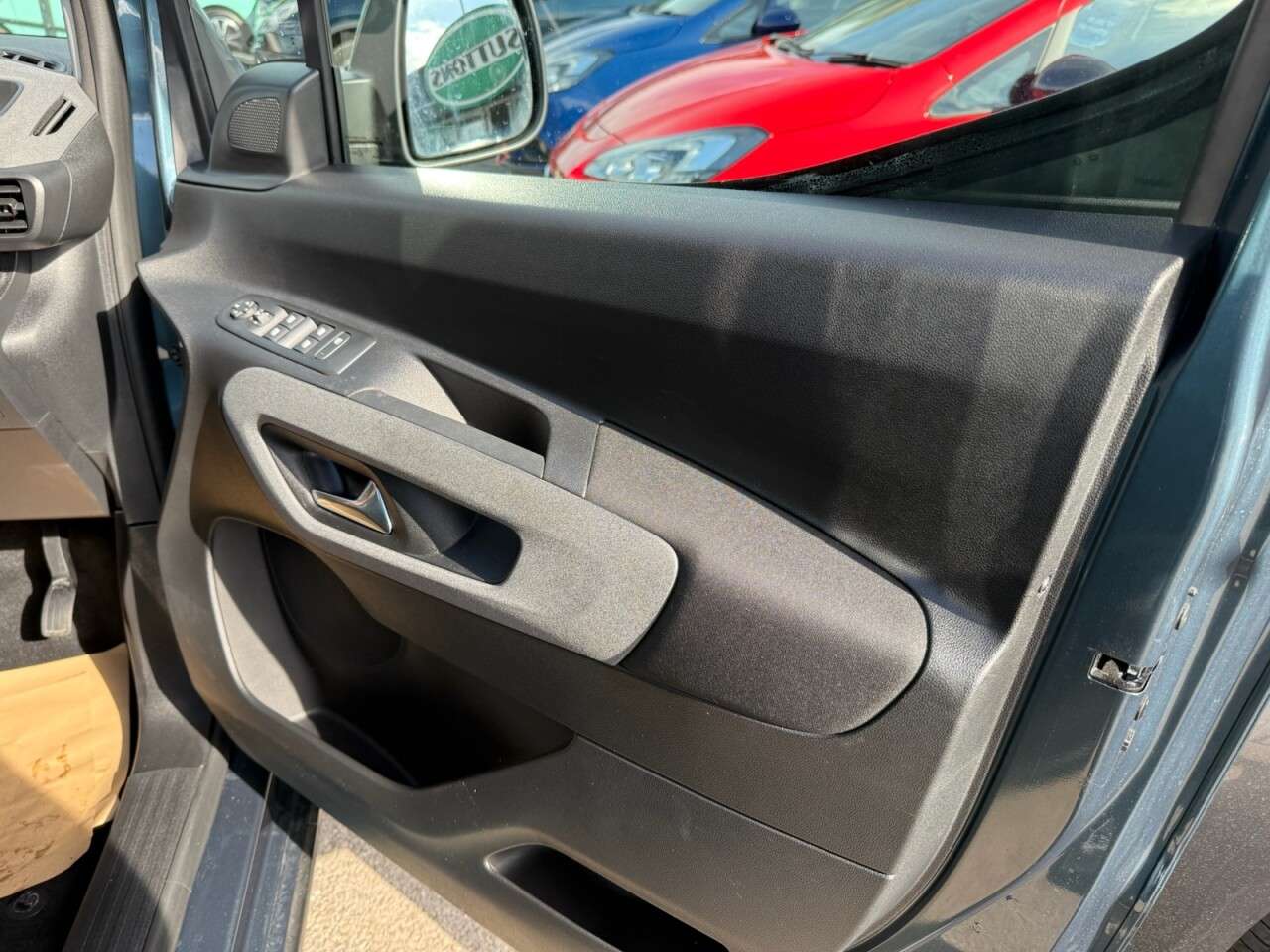 2024 PEUGEOT E-RIFTER 2024 PEUGEOT E-RIFTER