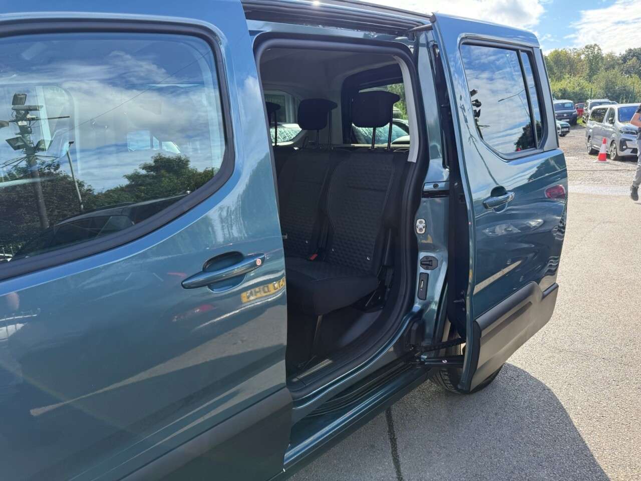 2024 PEUGEOT E-RIFTER 2024 PEUGEOT E-RIFTER