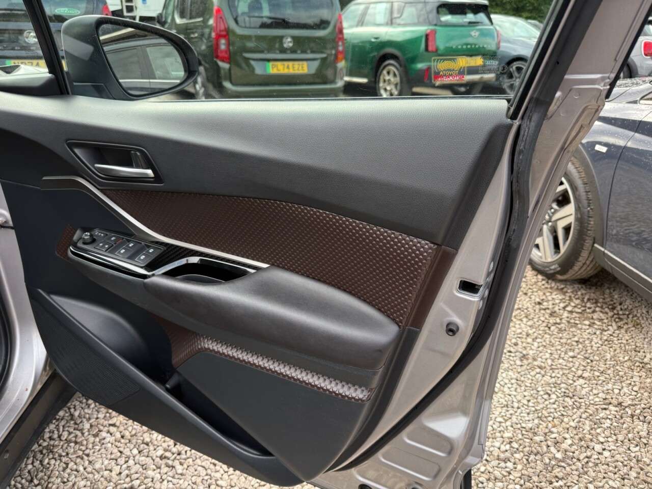 2017 TOYOTA C-HR 2017 TOYOTA C-HR