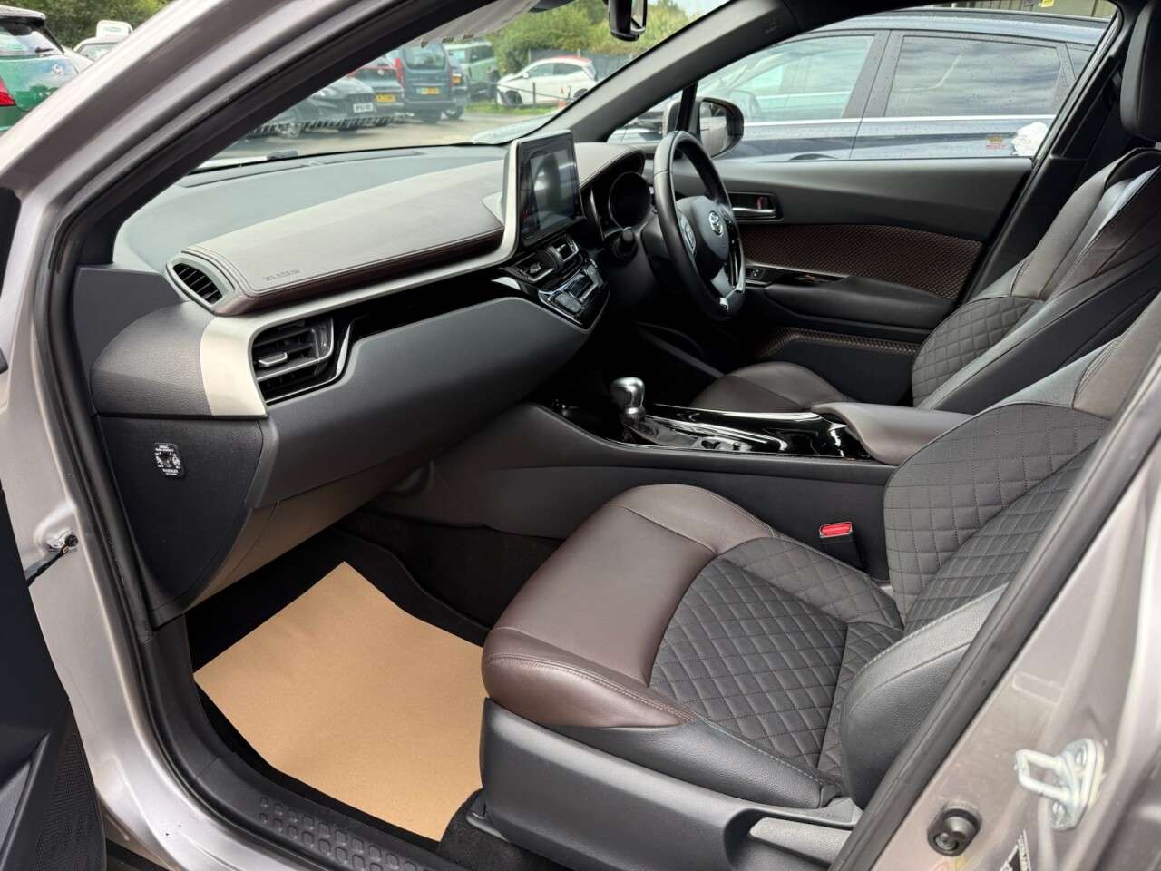 2017 TOYOTA C-HR 2017 TOYOTA C-HR