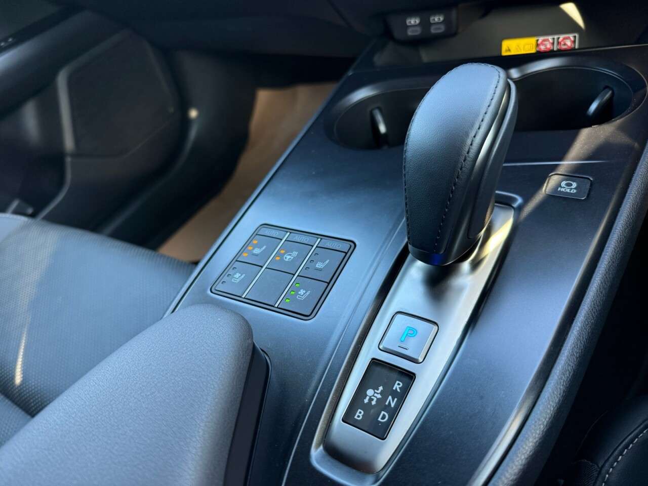 2025 LEXUS UX 2025 LEXUS UX