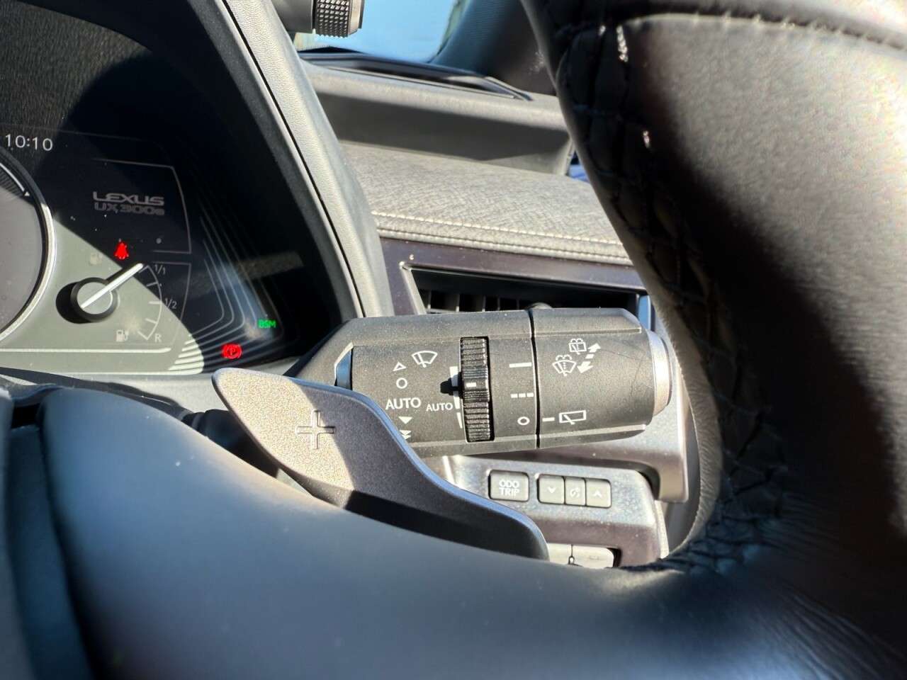 2025 LEXUS UX 2025 LEXUS UX