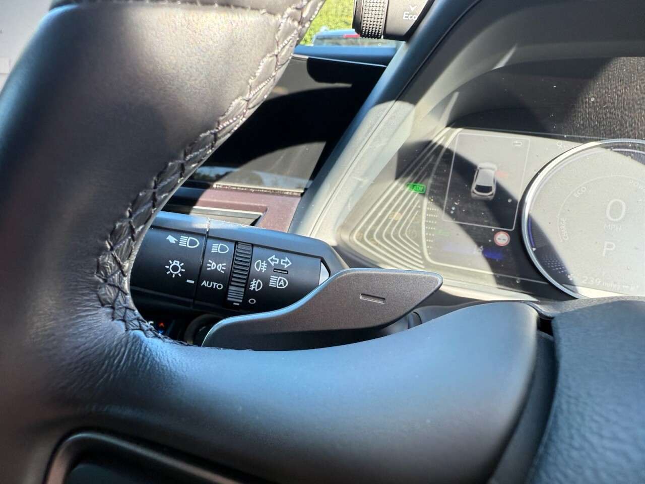 2025 LEXUS UX 2025 LEXUS UX