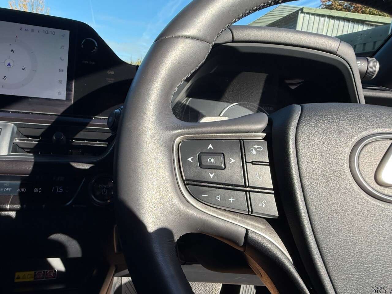 2025 LEXUS UX 2025 LEXUS UX