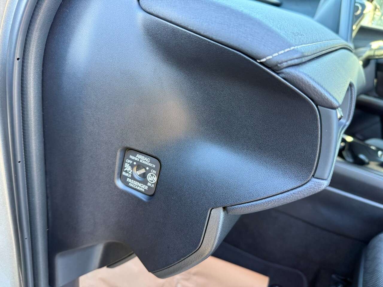 2025 LEXUS UX 2025 LEXUS UX