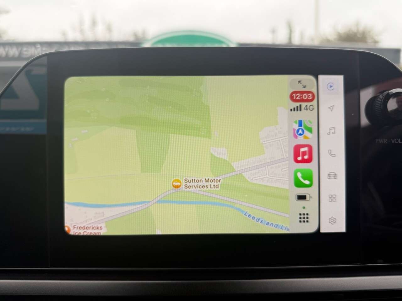 2025 LEXUS UX 2025 LEXUS UX