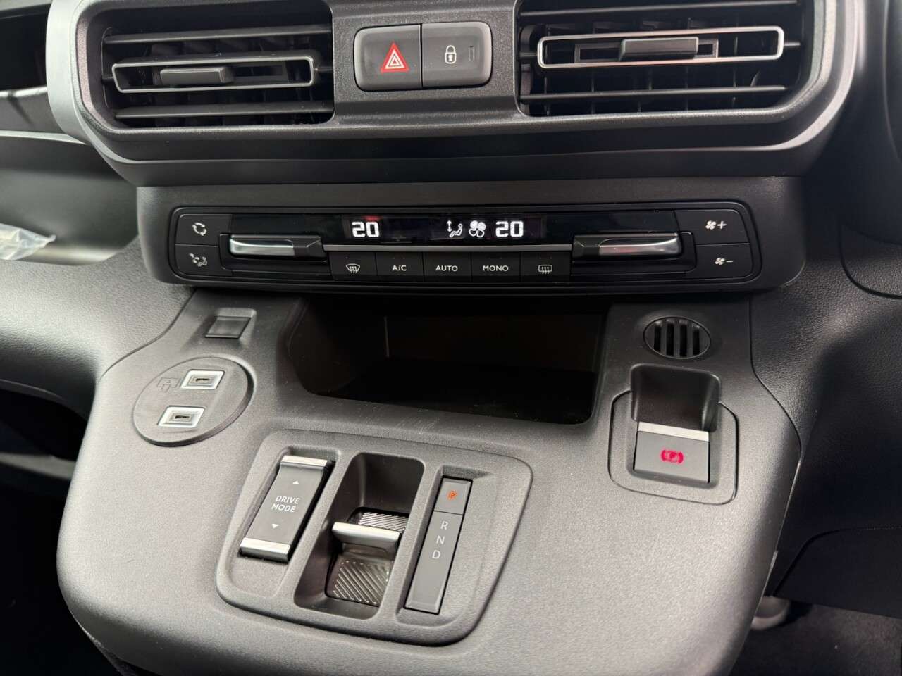 2025 VAUXHALL COMBO LIFE ELECTRIC 2025 VAUXHALL COMBO LIFE ELECTRIC