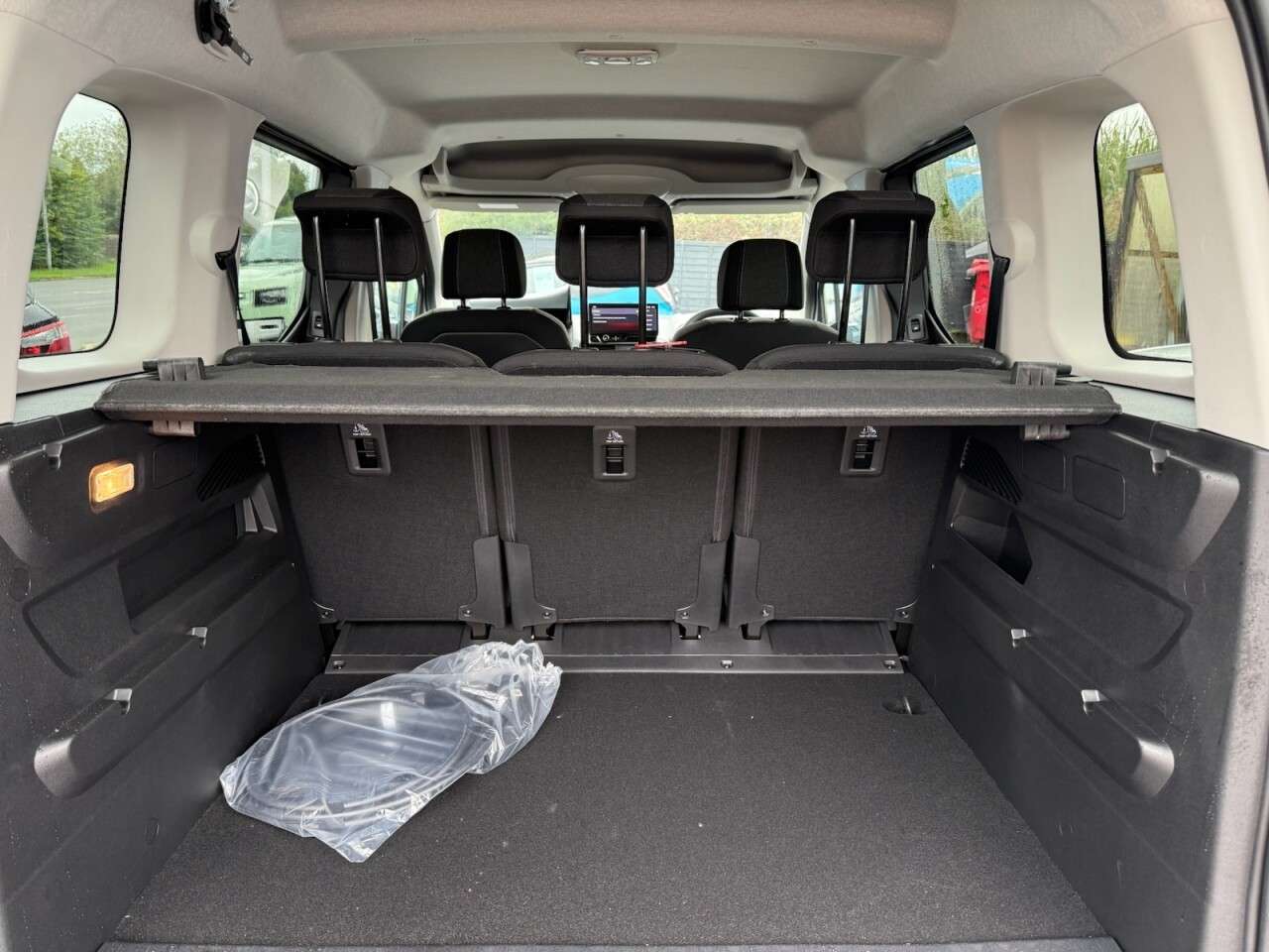 2025 VAUXHALL COMBO LIFE ELECTRIC 2025 VAUXHALL COMBO LIFE ELECTRIC