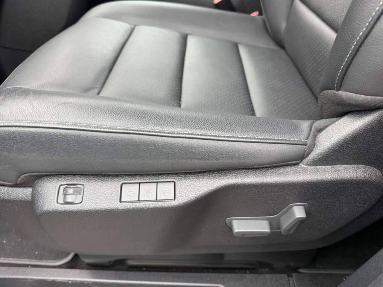 2025 PEUGEOT E- TRAVELLER 2025 PEUGEOT E- TRAVELLER