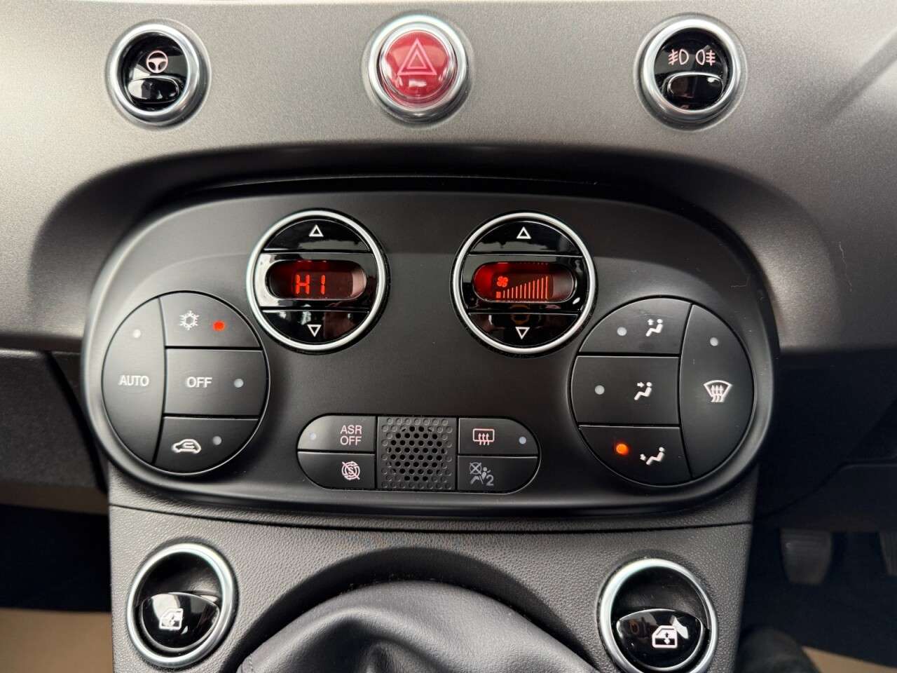 2020 FIAT 500 2020 FIAT 500