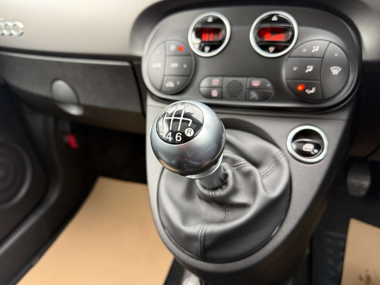 2020 FIAT 500 2020 FIAT 500