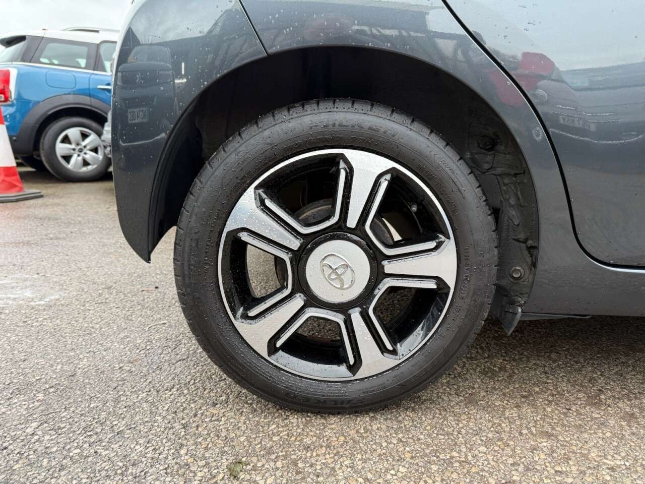 2017 TOYOTA AYGO 2017 TOYOTA AYGO