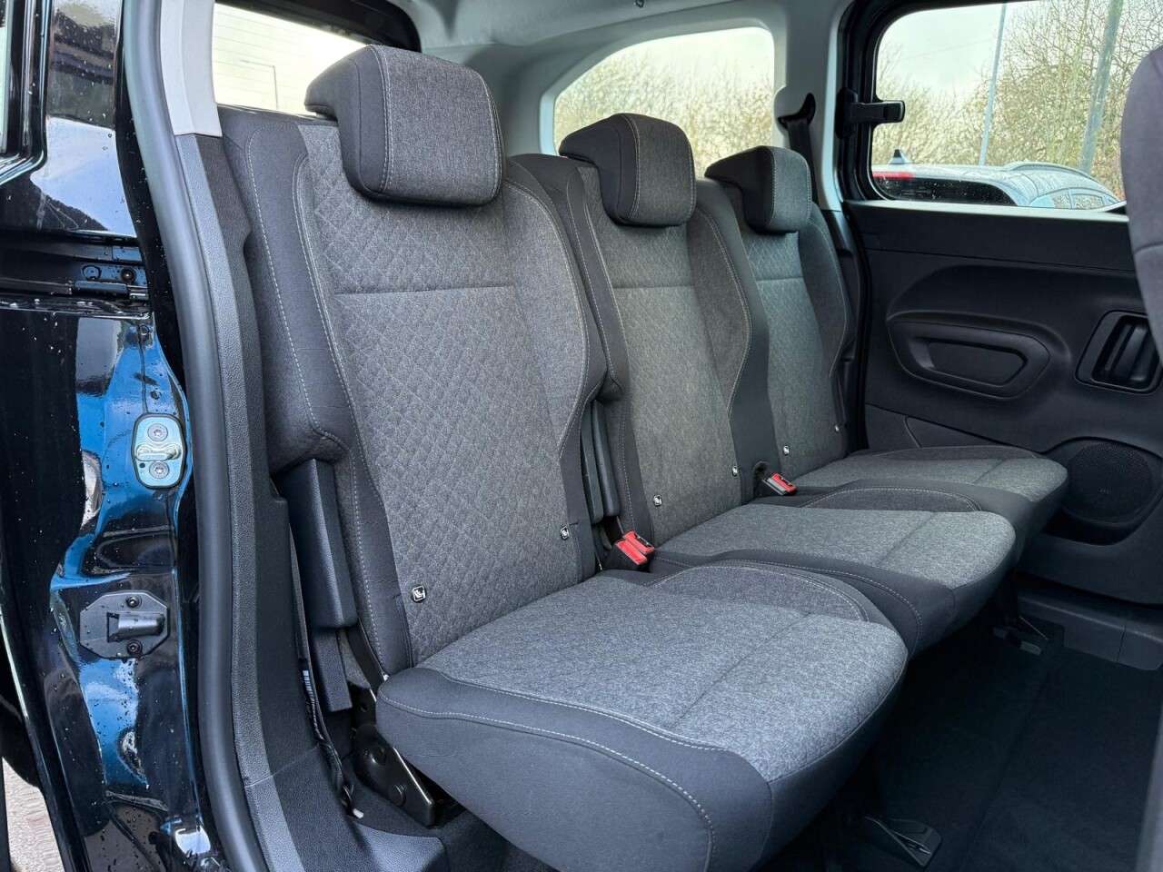 2025 VAUXHALL COMBO LIFE ELECTRIC 2025 VAUXHALL COMBO LIFE ELECTRIC