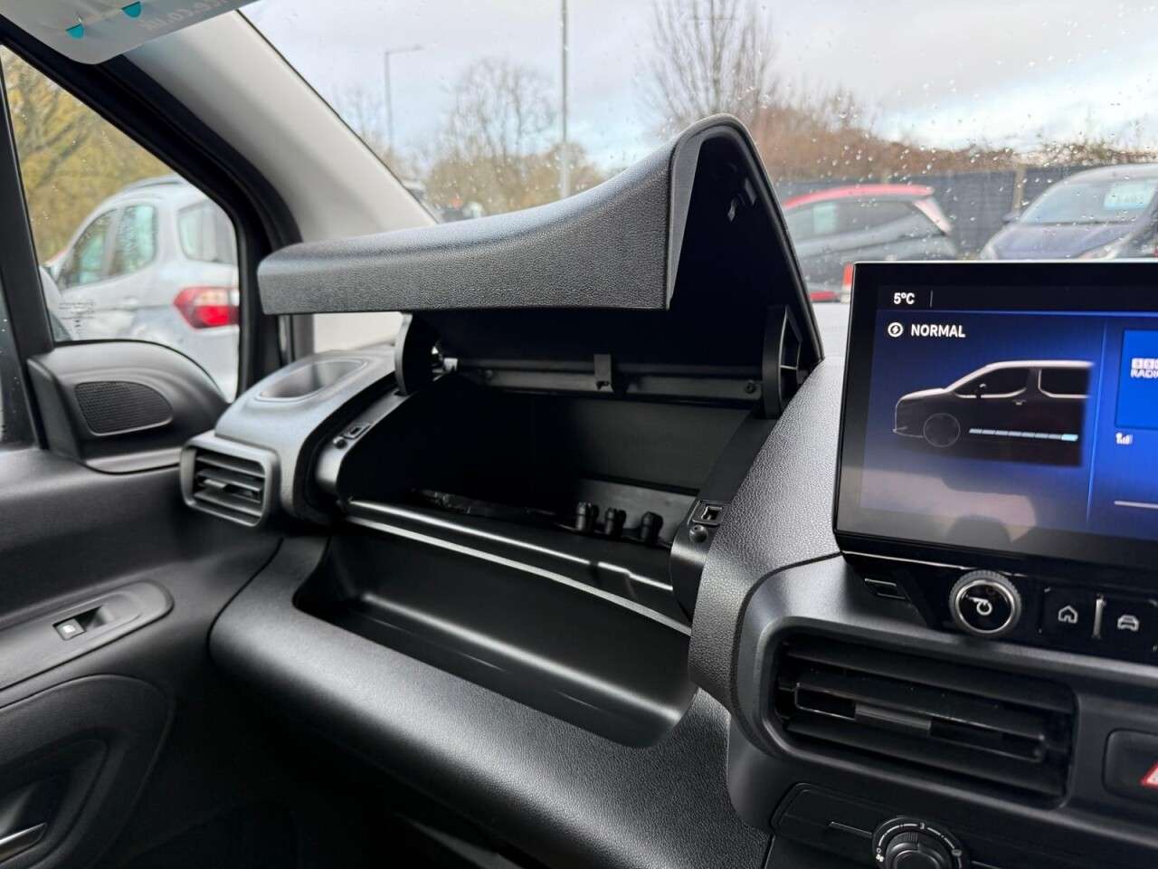 2025 VAUXHALL COMBO LIFE ELECTRIC 2025 VAUXHALL COMBO LIFE ELECTRIC