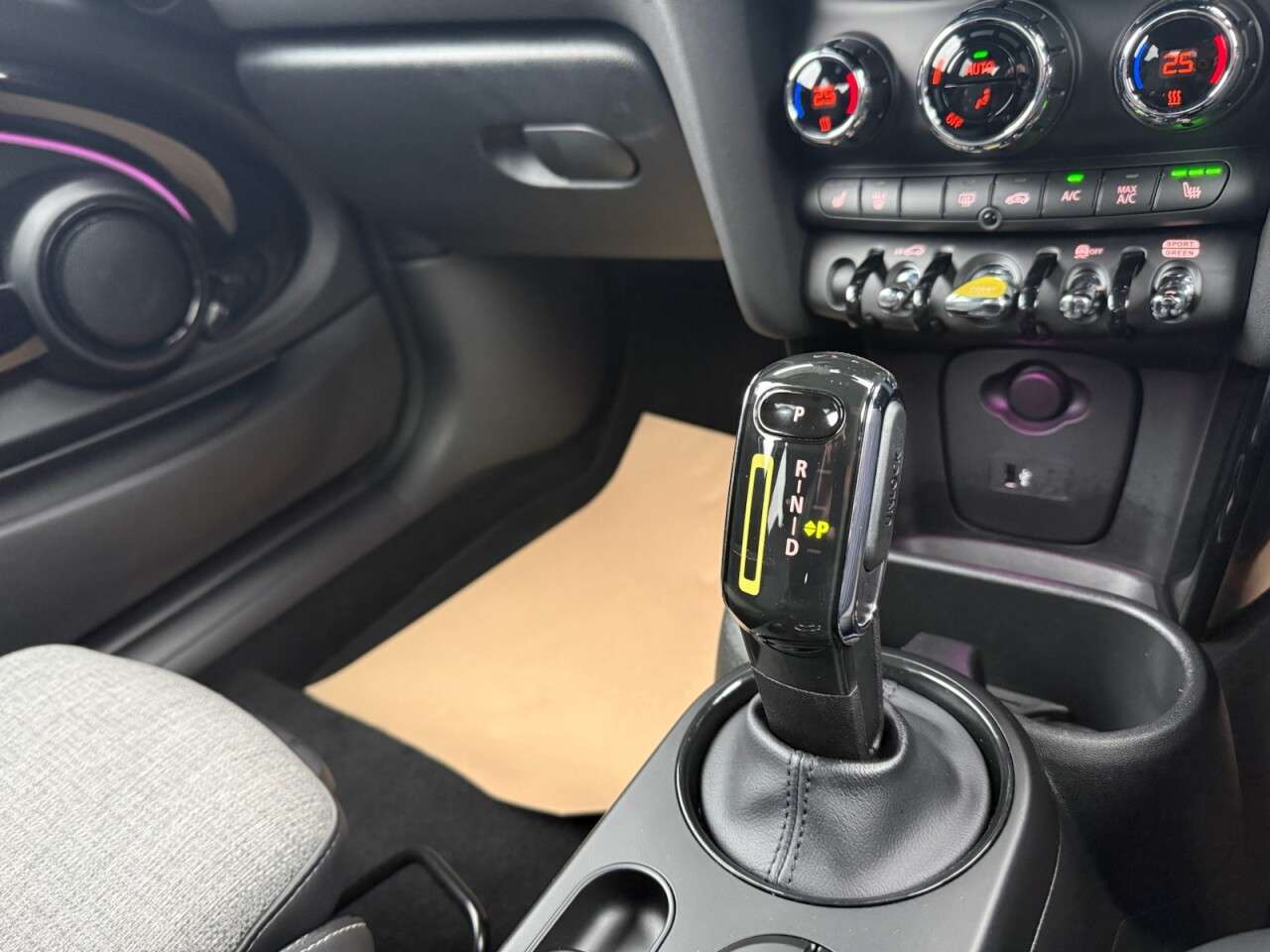 2022 MINI ELECTRIC HATCH 2022 MINI ELECTRIC HATCH