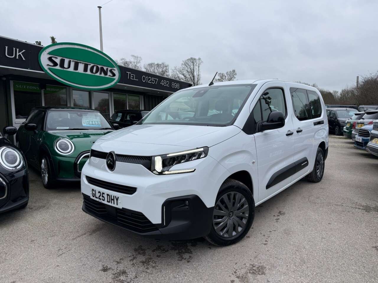 A 2025 CITROEN E-BERLINGO 52kWh PLUS XL MPV 5dr Electric Auto (7.4kW Charger) (136 ps) 1 OWNER~CITROE A 2025 CITROEN E-BERLINGO 52kWh PLUS XL MPV 5dr Electric Auto (7.4kW Charger) (136 ps) 1 OWNER~CITROE