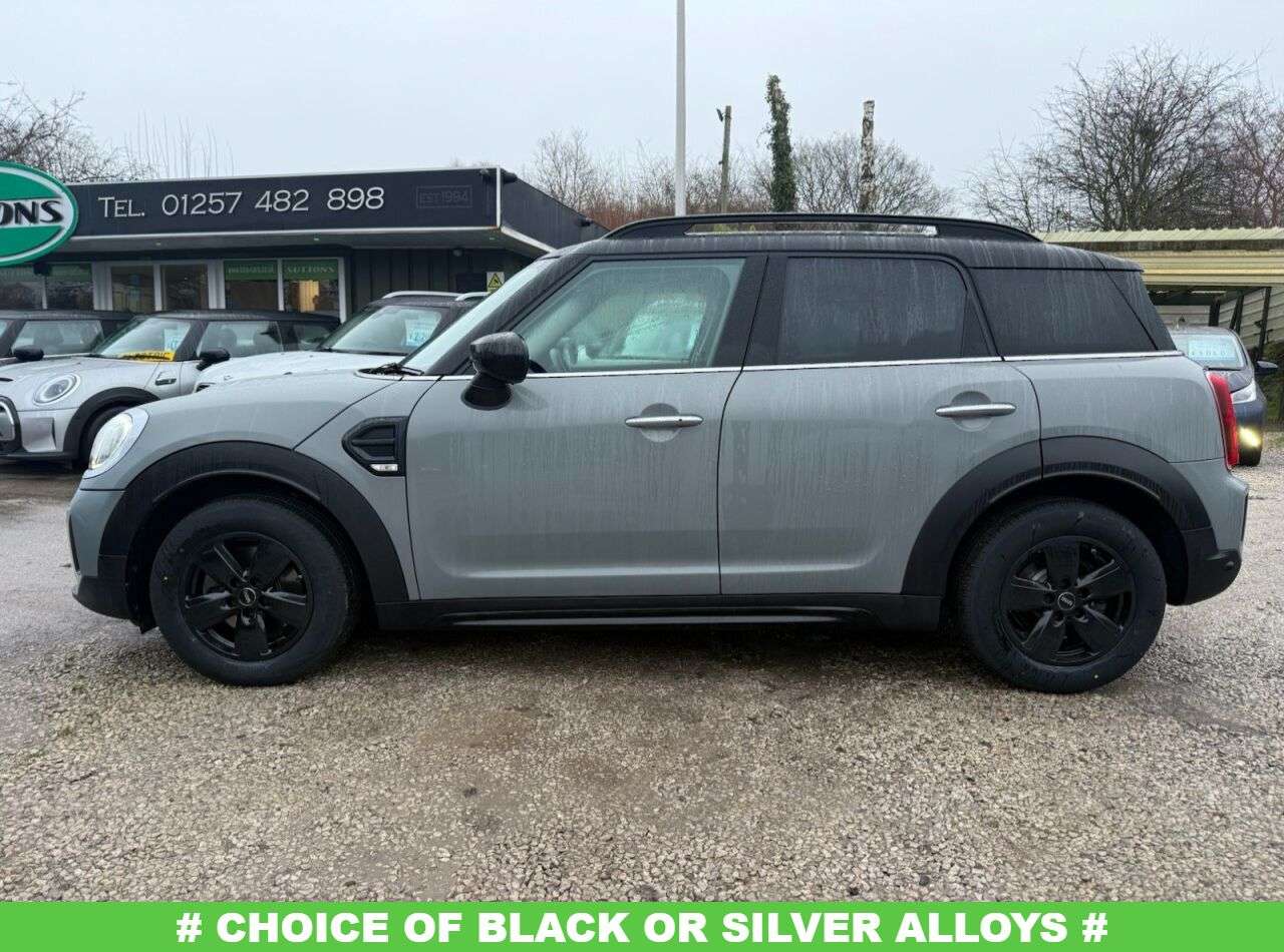 A 2022 MINI COUNTRYMAN 1.5 Cooper Classic SUV 5dr Petrol Steptronic Euro 6 (s/s) (136 ps) *SAT NAV A 2022 MINI COUNTRYMAN 1.5 Cooper Classic SUV 5dr Petrol Steptronic Euro 6 (s/s) (136 ps) *SAT NAV