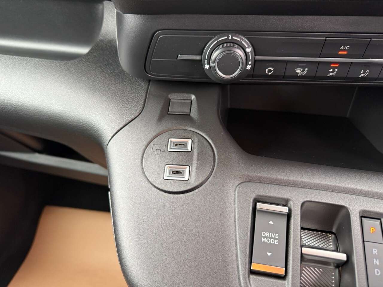 2025 VAUXHALL COMBO LIFE ELECTRIC 2025 VAUXHALL COMBO LIFE ELECTRIC