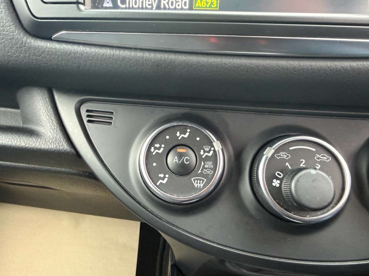 2017 TOYOTA YARIS 2017 TOYOTA YARIS