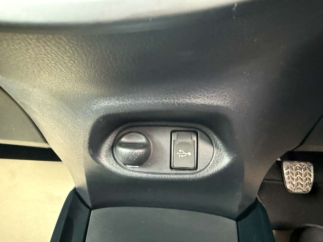 2017 TOYOTA YARIS 2017 TOYOTA YARIS