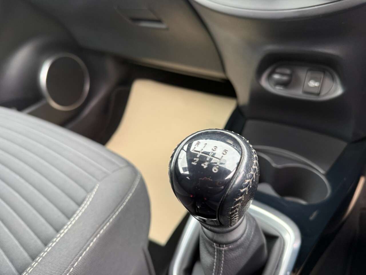 2017 TOYOTA YARIS 2017 TOYOTA YARIS