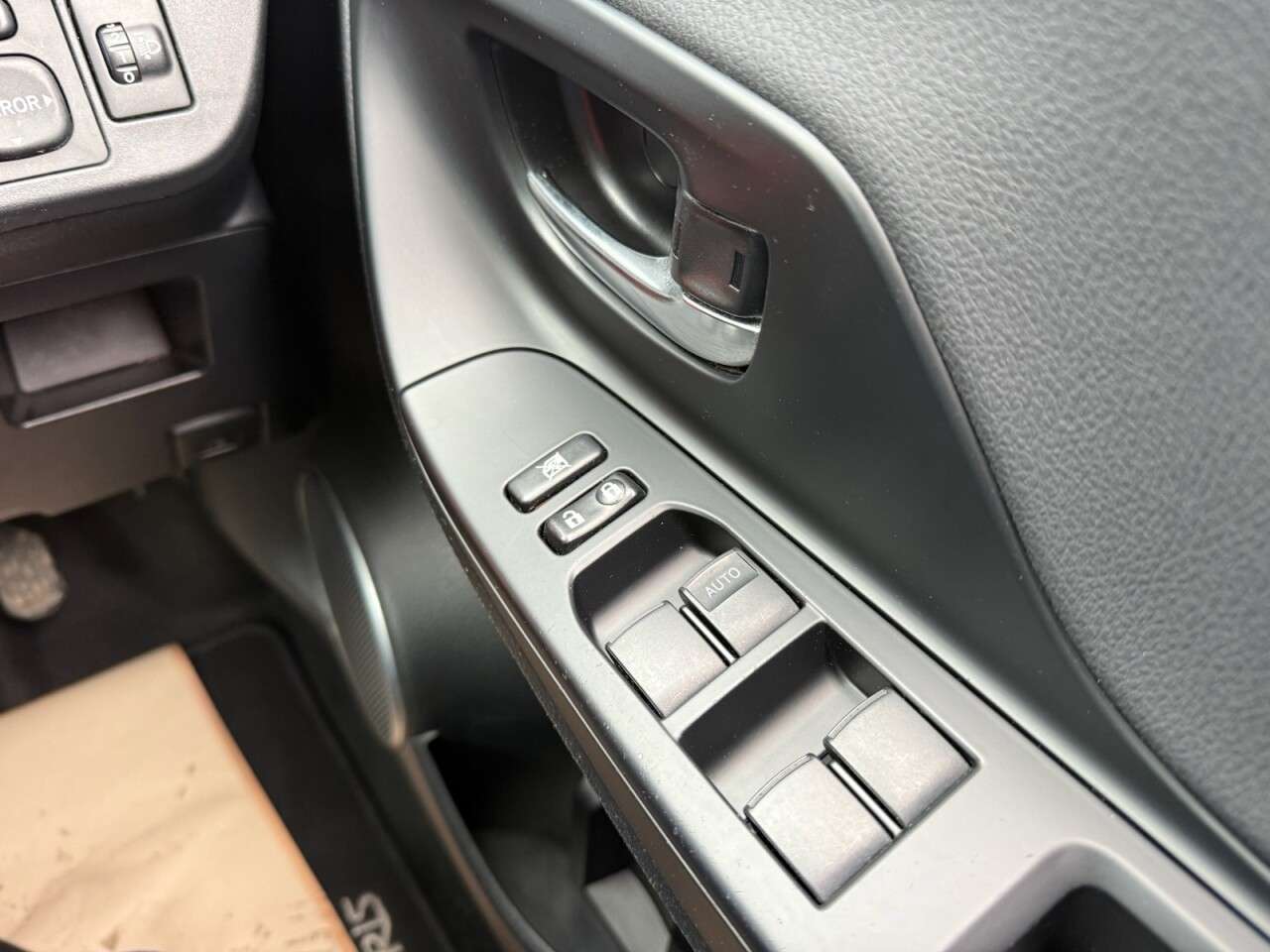 2017 TOYOTA YARIS 2017 TOYOTA YARIS