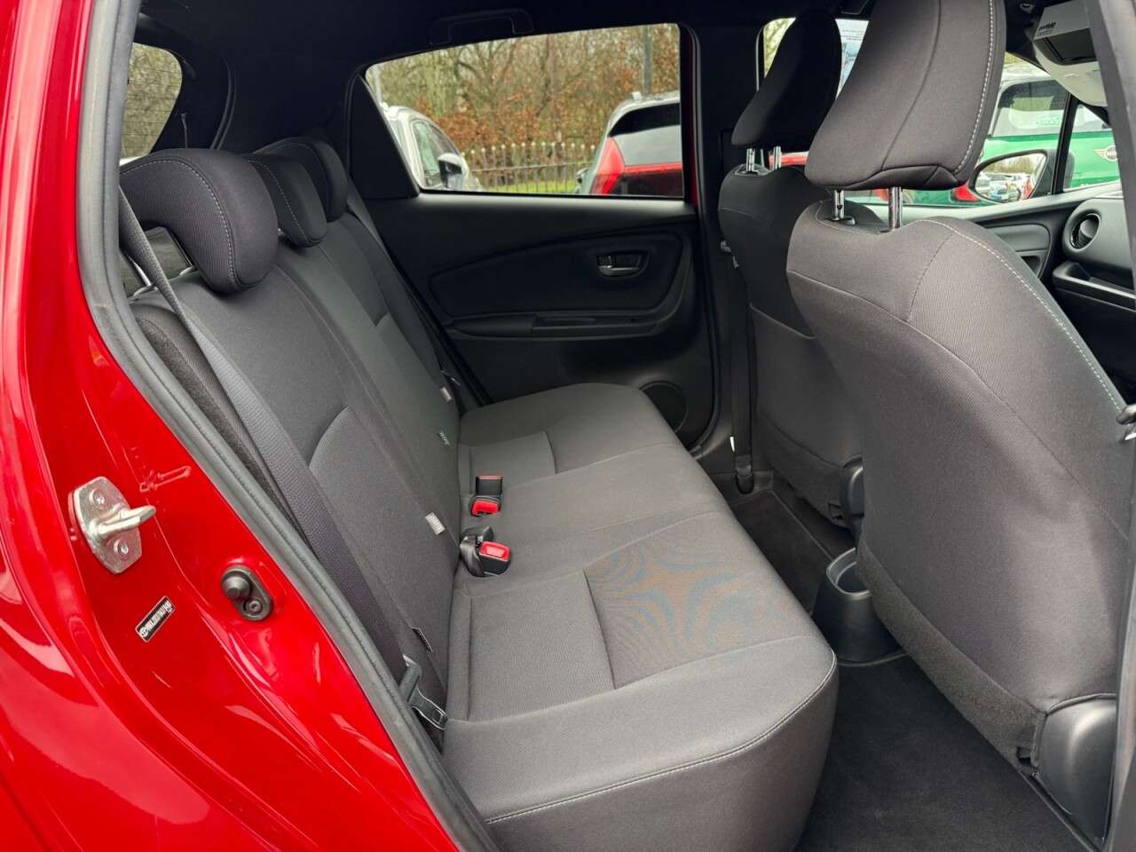 2017 TOYOTA YARIS 2017 TOYOTA YARIS