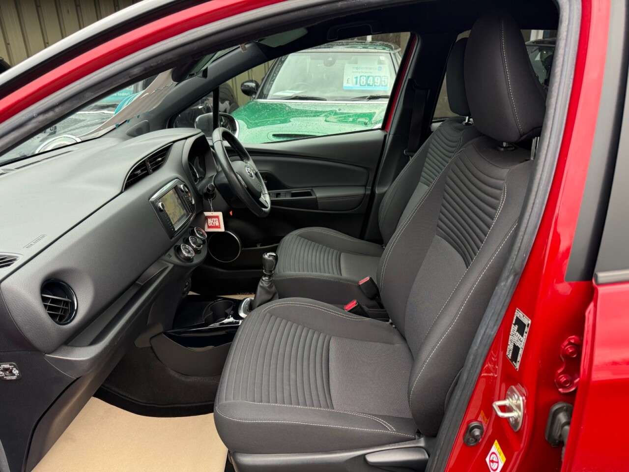 2017 TOYOTA YARIS 2017 TOYOTA YARIS