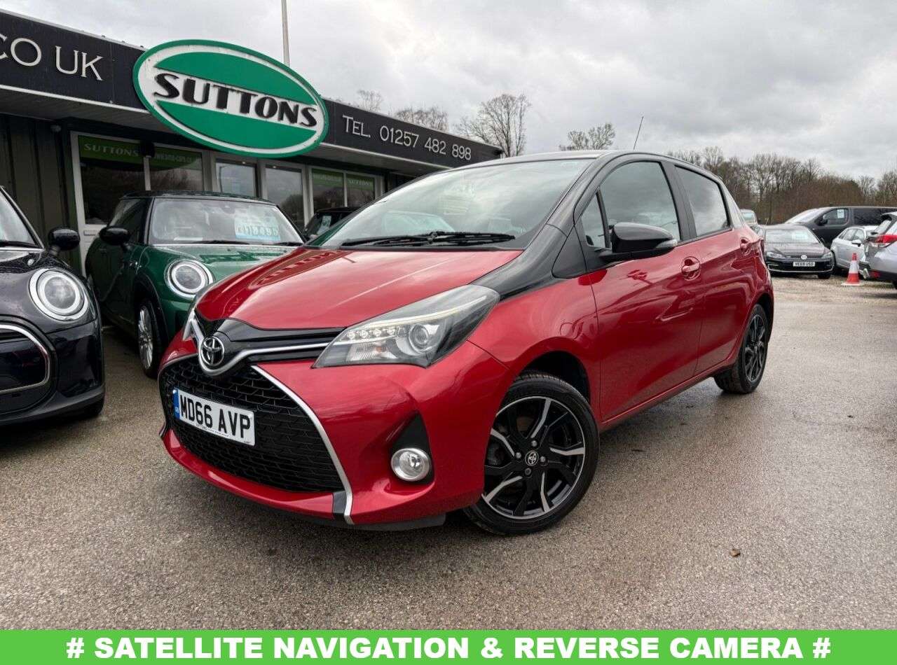 A 2017 TOYOTA YARIS 1.33 Dual VVT-i Design Hatchback 5dr Petrol Manual Euro 6 (99 ps) **1 FORME A 2017 TOYOTA YARIS 1.33 Dual VVT-i Design Hatchback 5dr Petrol Manual Euro 6 (99 ps) **1 FORME