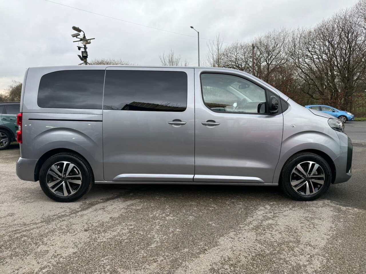 A 2024 PEUGEOT E- TRAVELLER 75kWh Allure Standard MPV 5dr Electric Auto MWB (8 Seat, 11kW Charger) (136 A 2024 PEUGEOT E- TRAVELLER 75kWh Allure Standard MPV 5dr Electric Auto MWB (8 Seat, 11kW Charger) (136