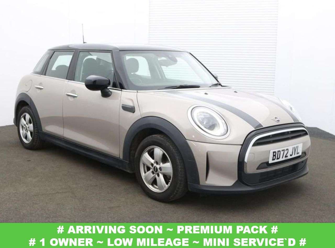 A 2022 MINI HATCH 1.5 Cooper Classic Hatchback 5dr Petrol Steptronic Euro 6 (s/s) (136 ps) ++ A 2022 MINI HATCH 1.5 Cooper Classic Hatchback 5dr Petrol Steptronic Euro 6 (s/s) (136 ps) ++