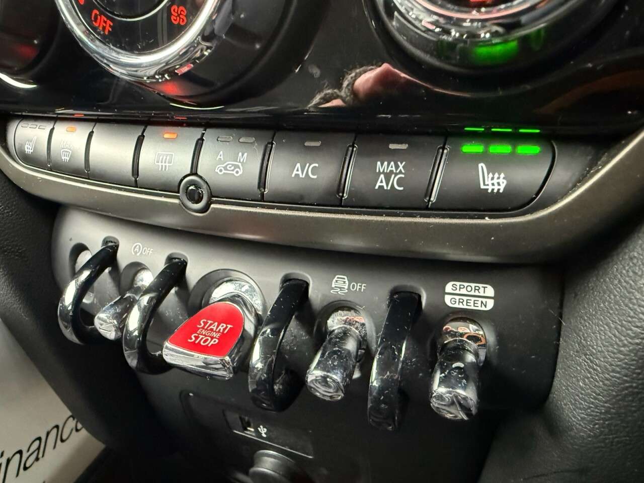 A 2022 MINI COUNTRYMAN 2.0 Cooper S Classic SUV 5dr Petrol Steptronic Euro 6 (s/s) (178 ps) HEATED A 2022 MINI COUNTRYMAN 2.0 Cooper S Classic SUV 5dr Petrol Steptronic Euro 6 (s/s) (178 ps) HEATED