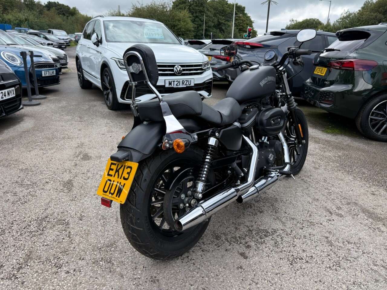 A 2013 HARLEY-DAVIDSON SPORTSTER 883 XL883N Iron 883 Custom Cruiser Petrol Manual (53 ps) YES ONLY 328 MILES A 2013 HARLEY-DAVIDSON SPORTSTER 883 XL883N Iron 883 Custom Cruiser Petrol Manual (53 ps) YES ONLY 328 MILES