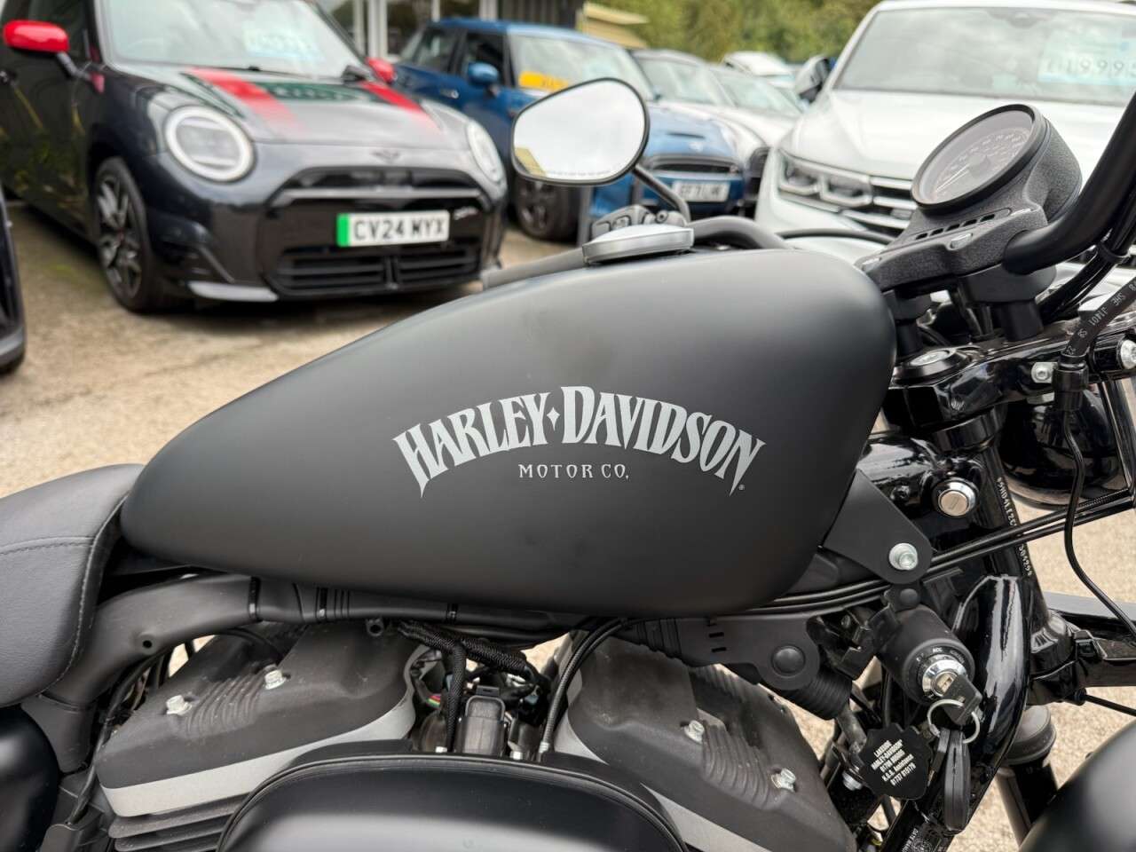 A 2013 HARLEY-DAVIDSON SPORTSTER 883 XL883N Iron 883 Custom Cruiser Petrol Manual (53 ps) YES ONLY 328 MILES A 2013 HARLEY-DAVIDSON SPORTSTER 883 XL883N Iron 883 Custom Cruiser Petrol Manual (53 ps) YES ONLY 328 MILES