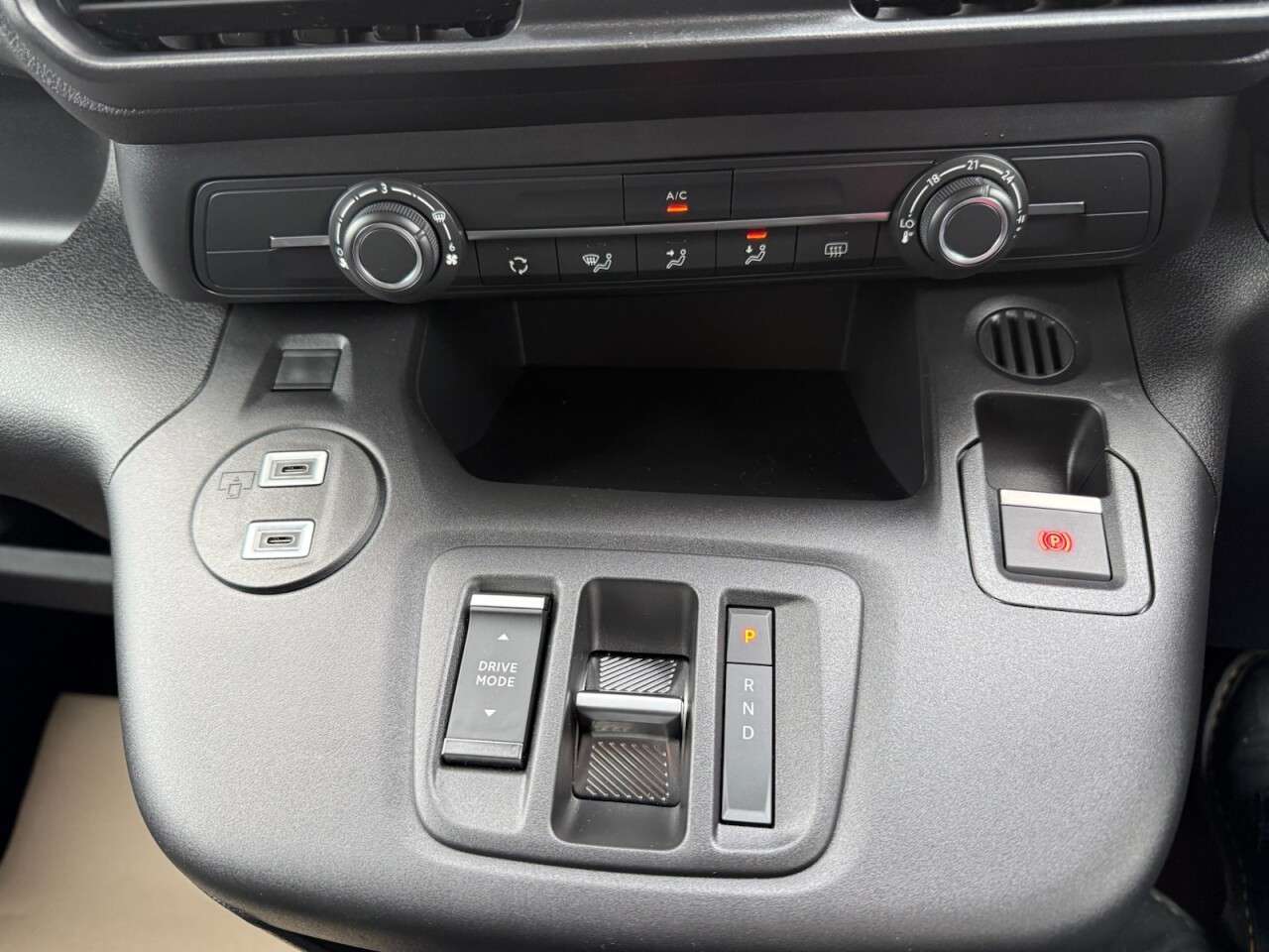 2025 VAUXHALL COMBO LIFE ELECTRIC 2025 VAUXHALL COMBO LIFE ELECTRIC